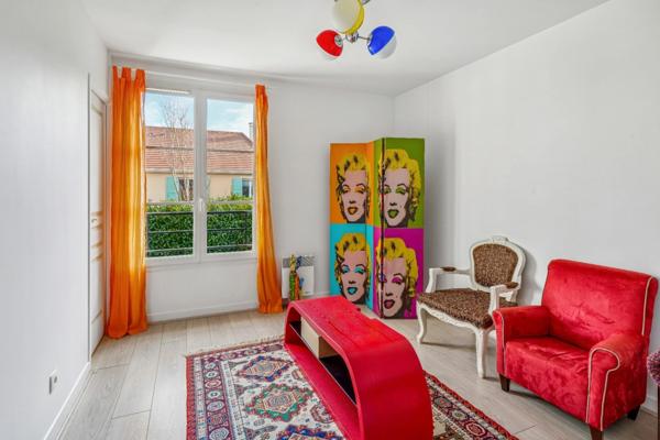 CHATOU- MAISON FAMILIALE récente - 5 chambres - Résidence privée fermée.