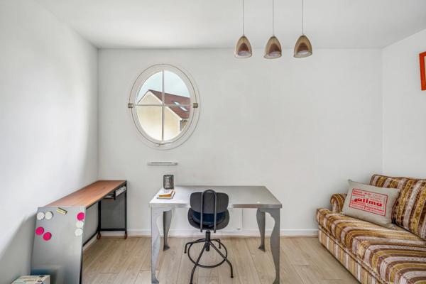 CHATOU- MAISON FAMILIALE récente - 5 chambres - Résidence privée fermée.