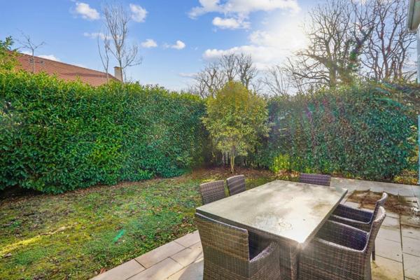 CHATOU- MAISON FAMILIALE récente - 5 chambres - Résidence privée fermée.