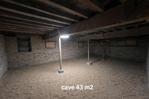BEAUREGARD . Duplex 4 pièces 109m2 habitables + terrasse, cave et 2 places de stationnement