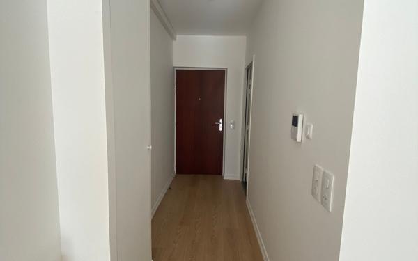Appartement à louer    2 pièces • 42,85 m2 Issy-les-Moulineaux