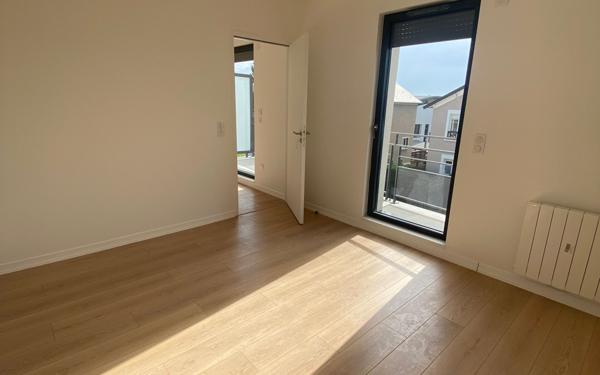 Appartement à louer    2 pièces • 42,85 m2 Issy-les-Moulineaux