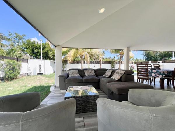 Maison à vendre 6 pièces SAINT GILLES LES BAINS (974)