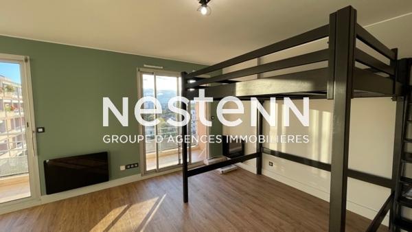 Grand Studio de 32m² avec ascenseur et terrasse - 69500 BRON
