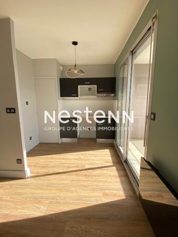 Grand Studio de 32m² avec ascenseur et terrasse - 69500 BRON