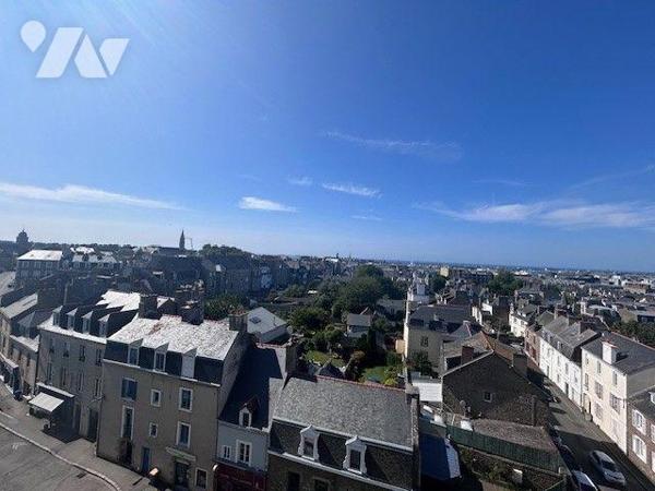 Appartement à Vendre à Saint-Malo (35400) en Ille-et-Vilaine (35)

Cet appartement de 65,46 m...