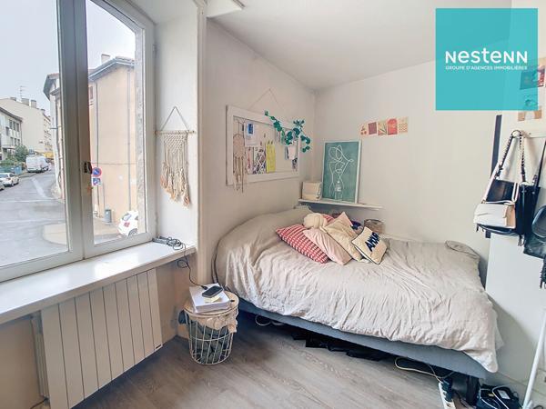 Appartement Montbrison 42600 - Studio - centre ville - 1er étage - petit immeuble