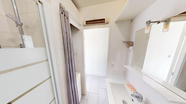 LOCATION PRECAIRE - SEPTEMBRE A JUIN