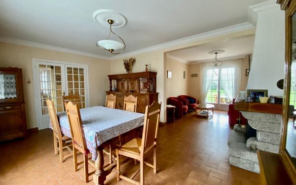 Maison à vendre    5 pièces • 117 m2 Séné