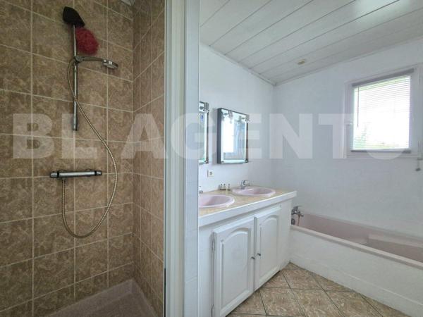 Une maison familiale de plain-pied, proche de toutes les commodités