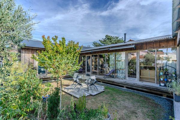 Une architecture singuliere ouverte sur l’exterieur au Cormier