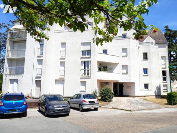 OLIVET -BOURG, Dans résidence - APPARTEMENT T3  AU DERNIER ETAGE- PARKING-SOUS-SOL et CAVE