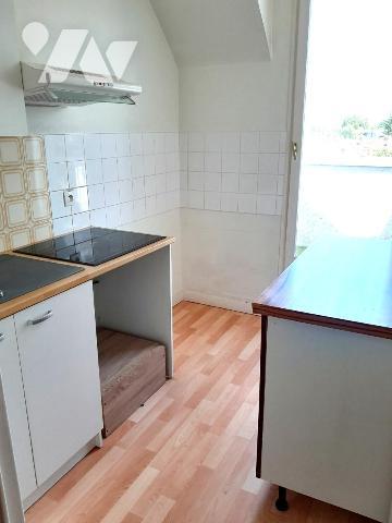 OLIVET -BOURG, Dans résidence - APPARTEMENT T3  AU DERNIER ETAGE- PARKING-SOUS-SOL et CAVE