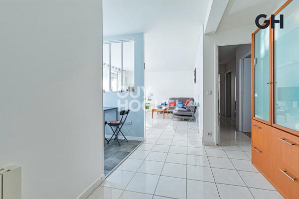 Appartement 4 pièces "Résidence bord de l'eau"