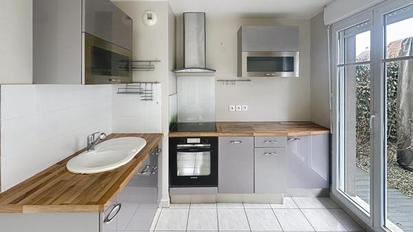 Appartement de type F2 avec jardin