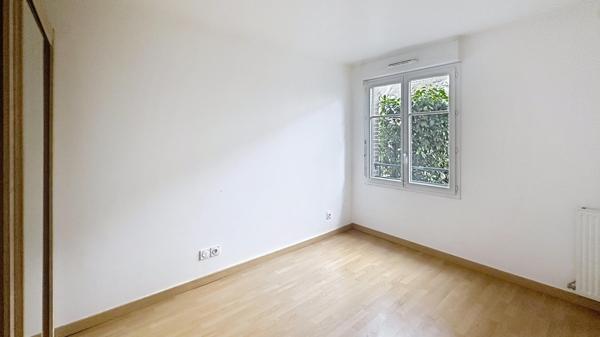 Appartement de type F2 avec jardin