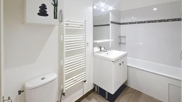 Appartement de type F2 avec jardin