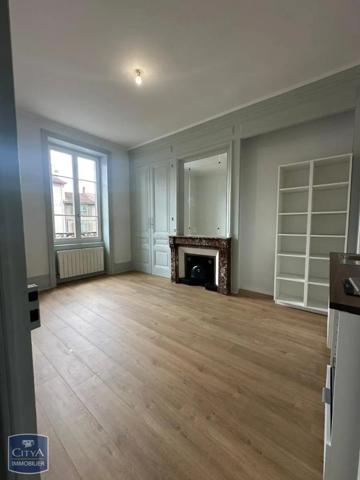Appartement à louer 3 pièces 65.6m²