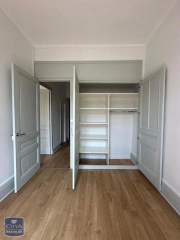 Appartement à louer 3 pièces 65.6m²