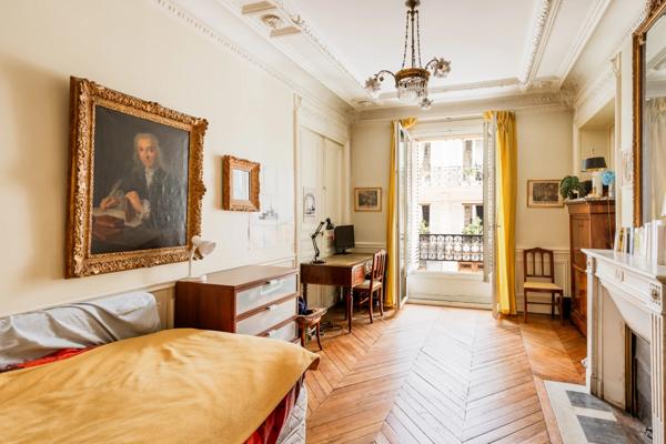 Appartement Paris 6e - SÈVRES-BABYLONE / SAINTS-PÈRES