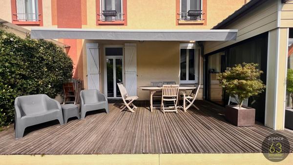 Maison Coup de coeur avec beau terrain de 536 m2 clos et arboré, piscinable, garage, abri et cave