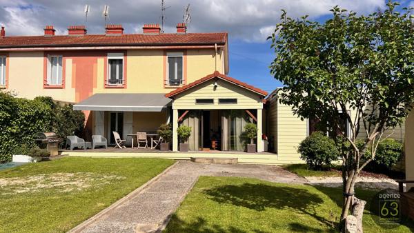 Maison Coup de coeur avec beau terrain de 536 m2 clos et arboré, piscinable, garage, abri et cave
