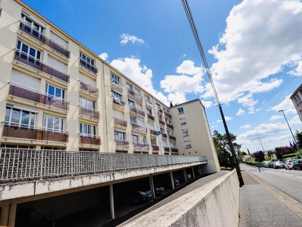 APPART AVEC GARAGE ET CAVE MONTJUZET - VUE IMPRENABLE SUR CLERMONT-FERRAND