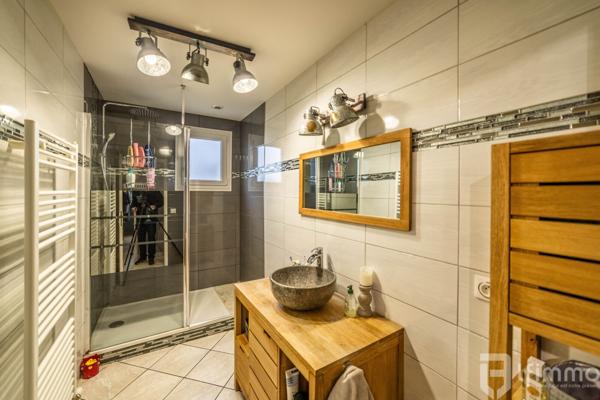 Maison de Plain-Pied, dans un Quartier Résidentiel.