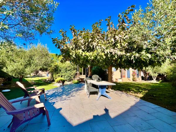 Maison à vendre 5 pièces LE MUY (83)