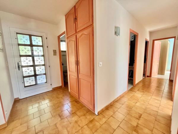 Maison à vendre 5 pièces LE MUY (83)