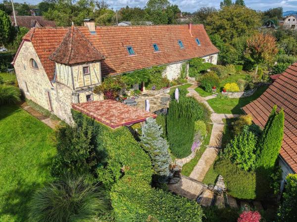 Domaine d’exception : charme du XVIIIe et confort moderne au cœur du Lot