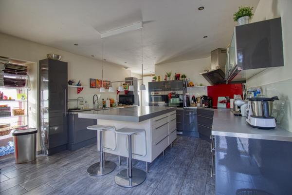 Domaine d’exception : charme du XVIIIe et confort moderne au cœur du Lot