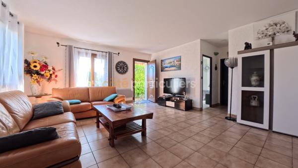 Vente
                Maison85,42 m² - 4 Pièces -
                    LES SABLES D OLONNE (85180)