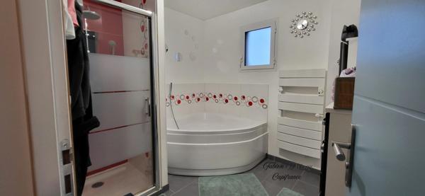 Maison familiale à vendre 5 pièces de 125 m² (secteur Neufchâtel-en-Bray)