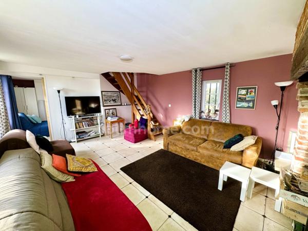 Corps de ferme à vendre proche LISIEUX(14) - Maison et divers bâtiments sur plus de 5 hectares