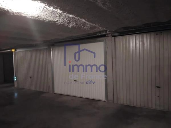 Parking / Box à vendre à Lyon (69003)
