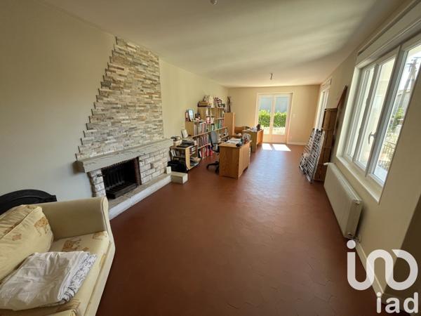 Maison de ville 8 pièces de 245 m² à Parthenay (79200)