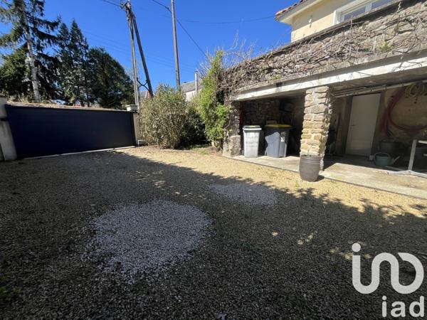 Maison de ville 8 pièces de 245 m² à Parthenay (79200)