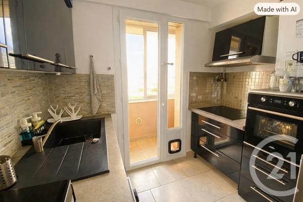 Appartement F4 à vendre  4 pièces - 57,83 m 2   TOULON  - 83