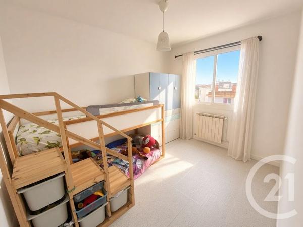 Appartement F4 à vendre  4 pièces - 57,83 m 2   TOULON  - 83