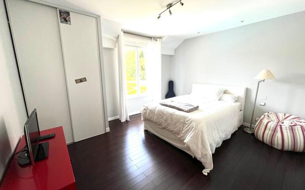 Maison à vendre    9 pièces •  Soisy-sous-Montmorency