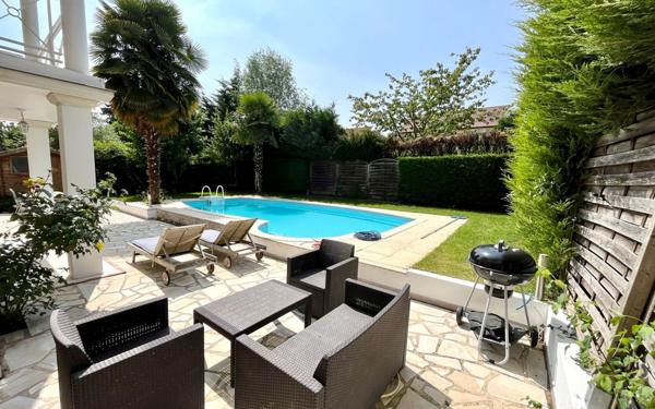 Maison à vendre    9 pièces •  Soisy-sous-Montmorency