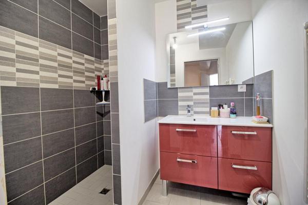 Maison Murs Erigne 129 m2 VIE DE PLAIN PIED DPE A