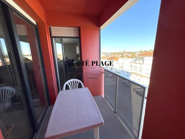CENTRE-VILLE ROYAN - T2 LOUÉ - PARKING ET CAVE - AU PRIX DE 229 000 € FAI
