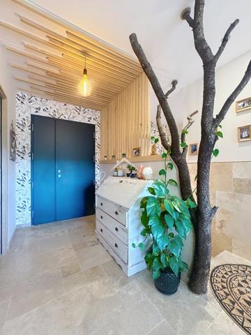 Millau (12100) BIEN DE PRESTIGE TYPE 8 DE 251 M2 SUR TERRAIN DE 2319 M2