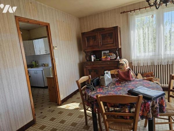 Maison bien placée, plein centre bourg et au calme