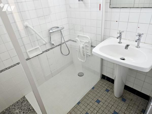 Maison bien placée, plein centre bourg et au calme