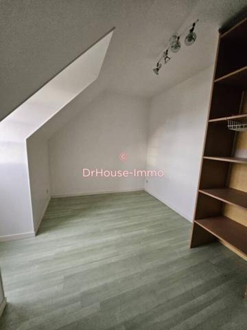 Maison à louer 9 pièces de 140 m²