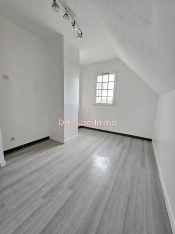 Maison à louer 9 pièces de 140 m²