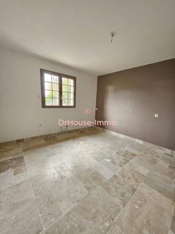 Maison à louer 9 pièces de 140 m²